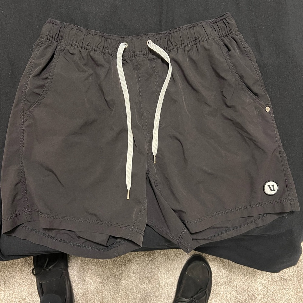 Vuori Kore Short - 5 inch